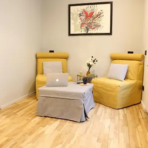  Apartment Meyland Centro